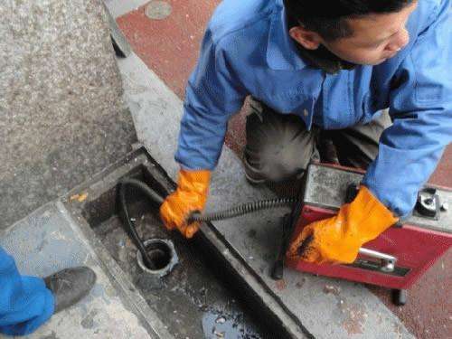 包河疏通下水道